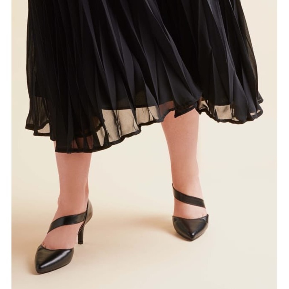 LifeStride Suki Pump Black Faux Leather Pointed Toe Asymmetrical Strap Heel 8.5W - Picture 5 of 13